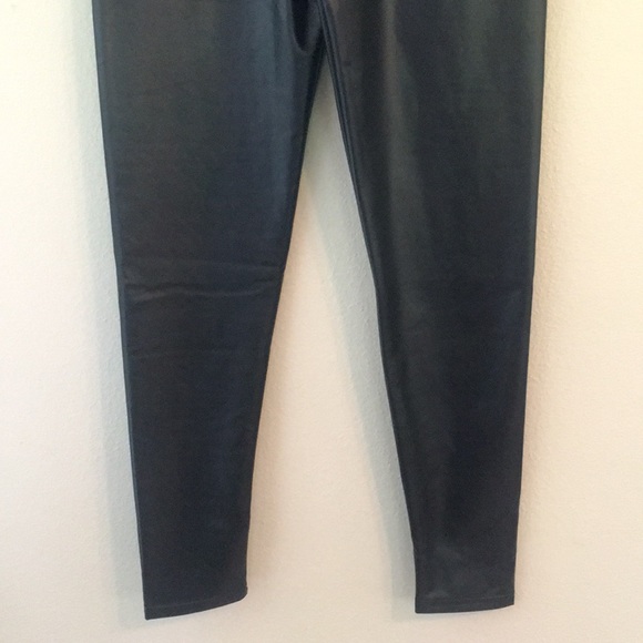 Black High Waisted Poly/Spandex Leggings - Picture 3 of 6